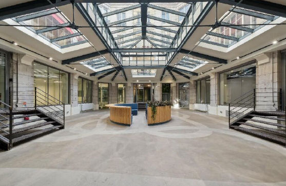Showroom Louvre
